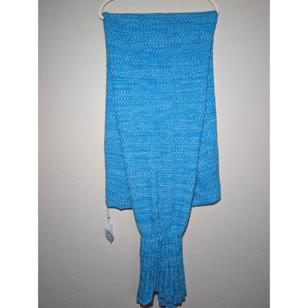 Laghcat Mermaid Tail Blanket Kids Blue NEW Knitted Soft Cozy Whimsical Throw
